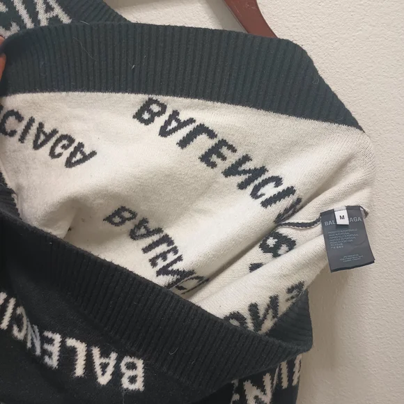 Balenciaga Black Logo Knit Sweater - Picture 7 of 7